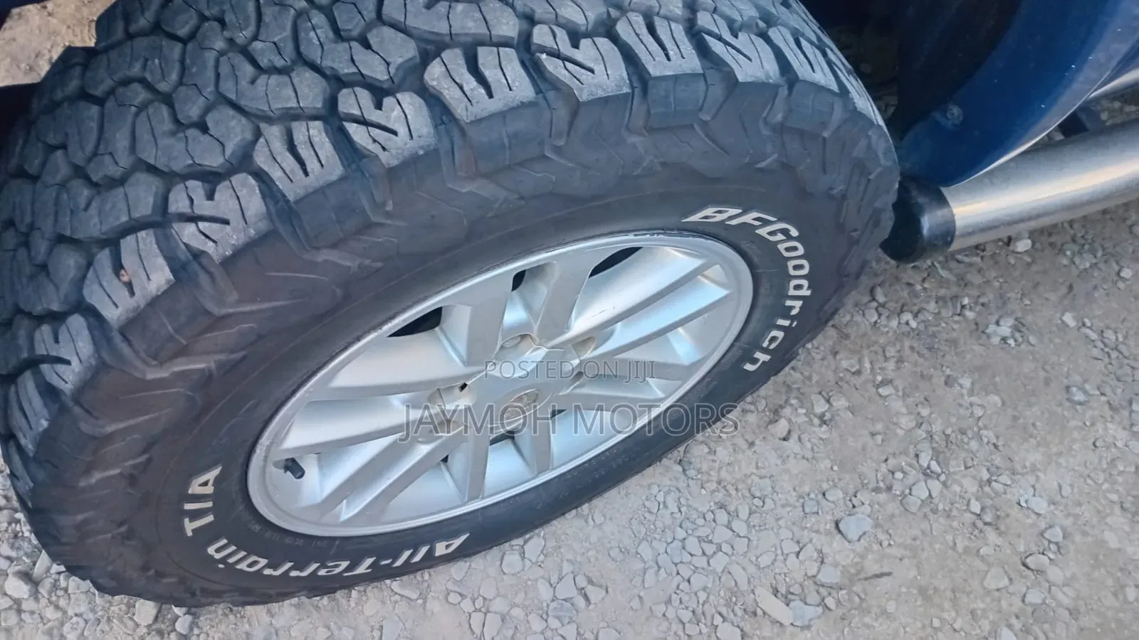 Toyota Hilux 2015 Blue