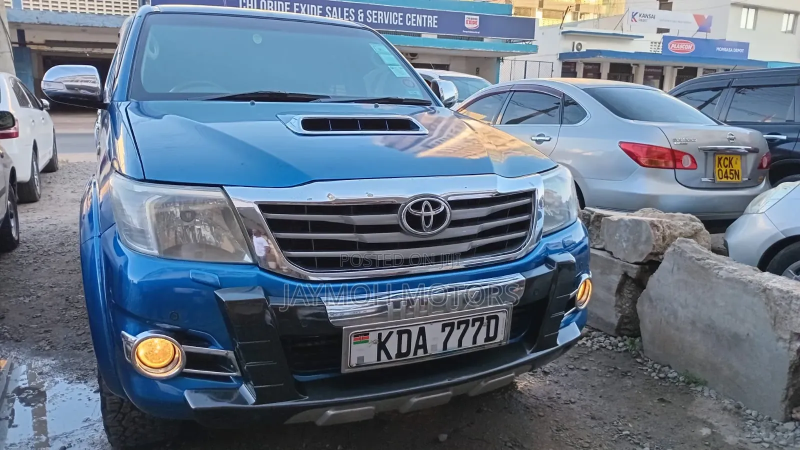 Toyota Hilux 2015 Blue