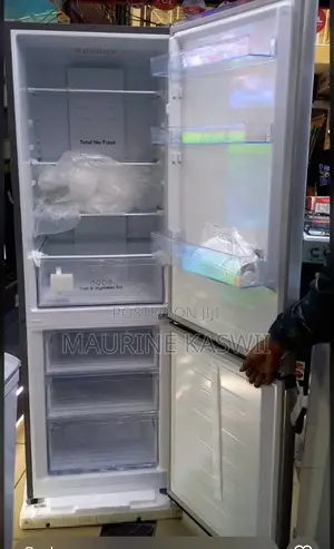 Hisense Bottom Freezer Refrigderator 286l