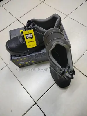 Industrial Safety Boots