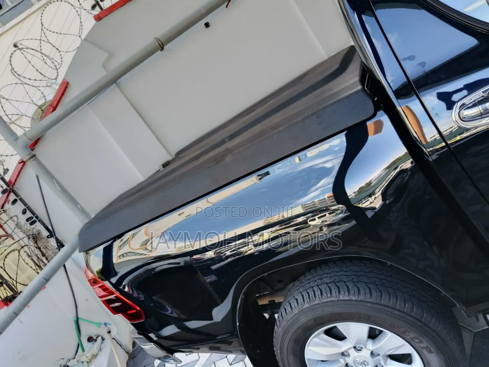 Toyota Hilux 2017 Black
