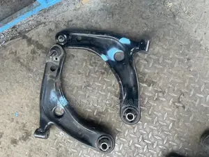 Control Arm Toyota Belta
