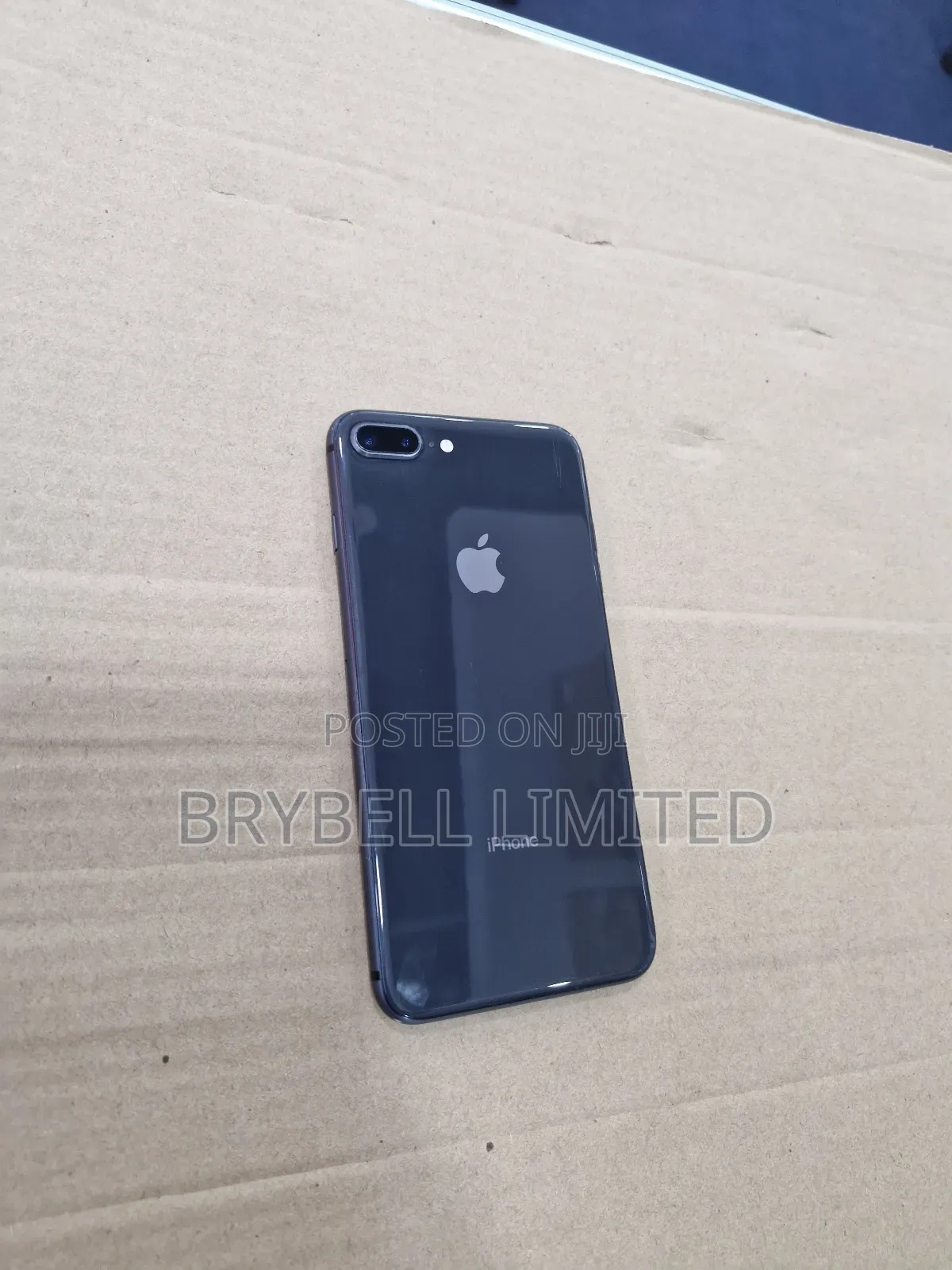 Apple iPhone 8 Plus 64 GB Black