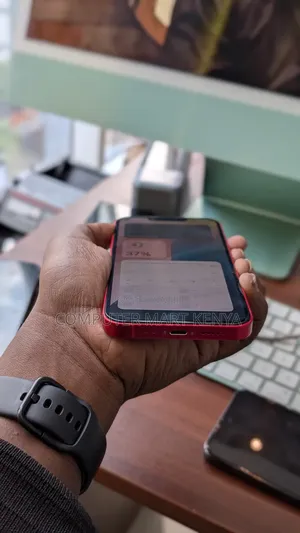 Apple iPhone 14 128 GB Red
