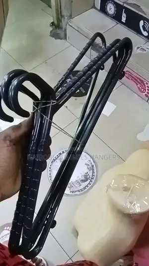 Black Hangers