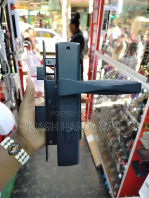 Unique Design Union Lock