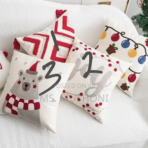 *A Set of 3 High Quality Decorative