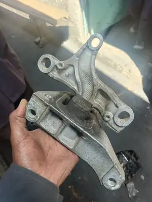 Honda Stream Gear Box Mounting