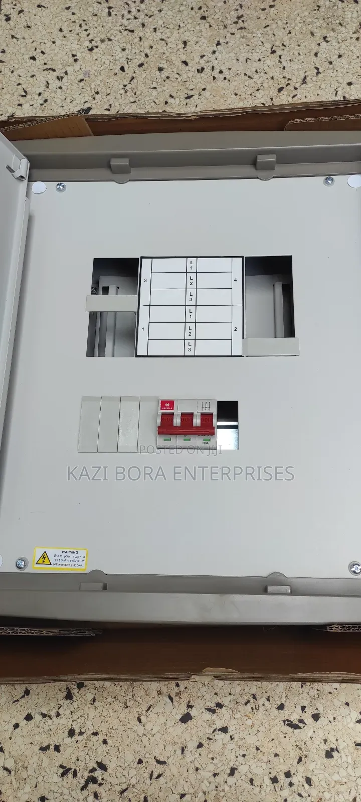 4-Way Distribution Board