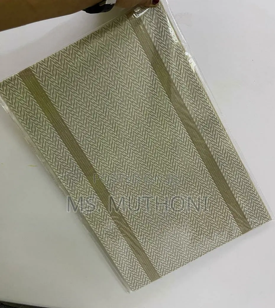 Stylish Table Runner + 6 PCS Place Mats Available*