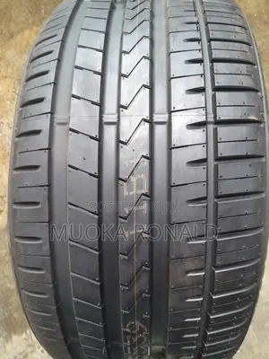 255/35r20 Falken Tyre