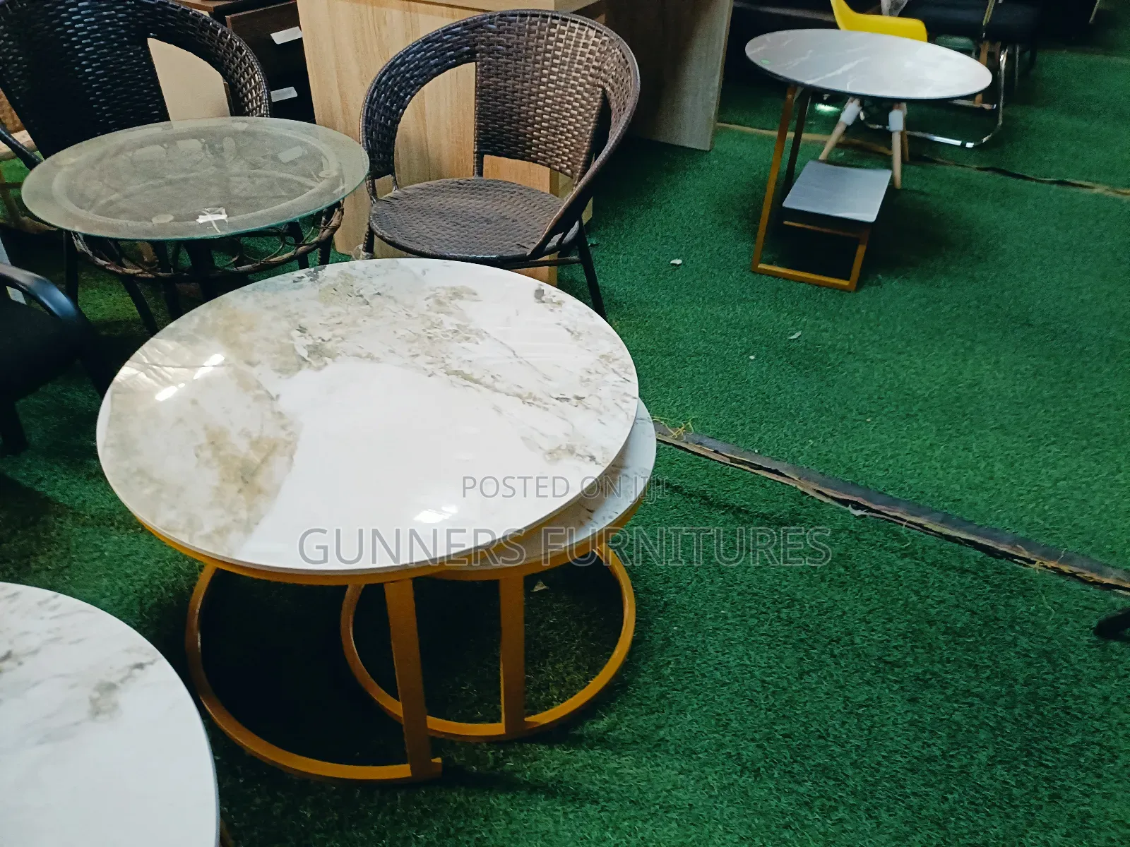 Marble Top Round Table.