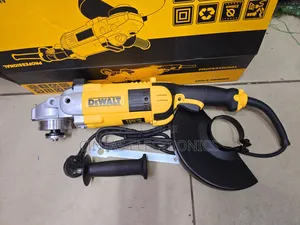 2600w 9" Grinder Dewalt