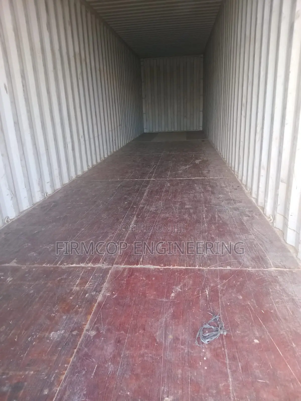 40ft New Arrival- Clean Spaces