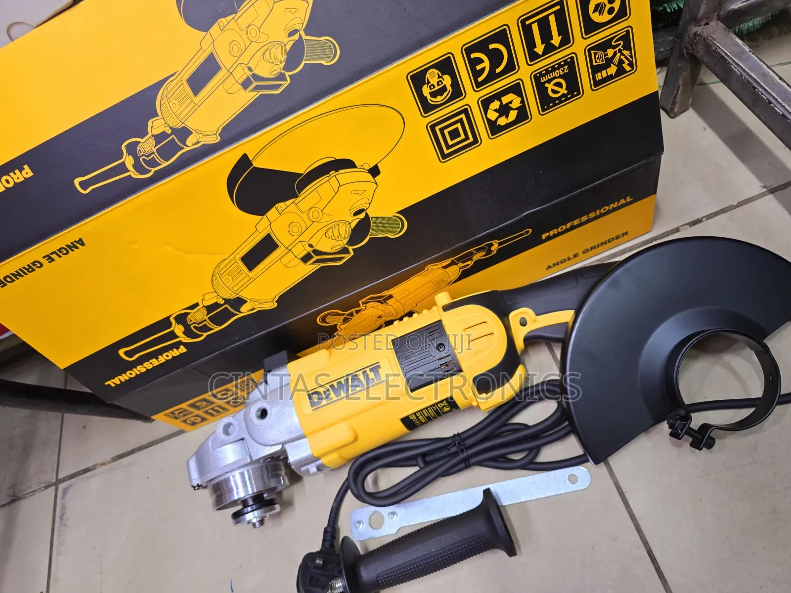 Electric Dewalt Angle Grinder 2600w