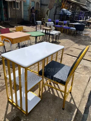 Black Manicure Chair and Marble Manicure Table