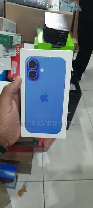 New Apple iPhone 16 128 GB Blue