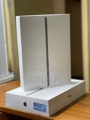 New Apple iPad 10.2 (2021) 32 GB Gray