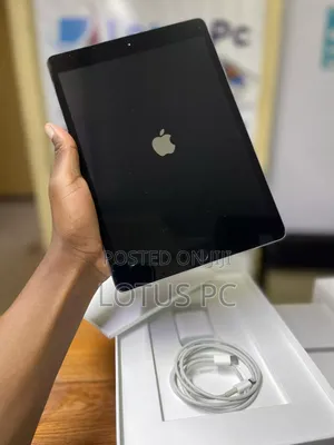 New Apple iPad 10.2 (2021) 32 GB Gray