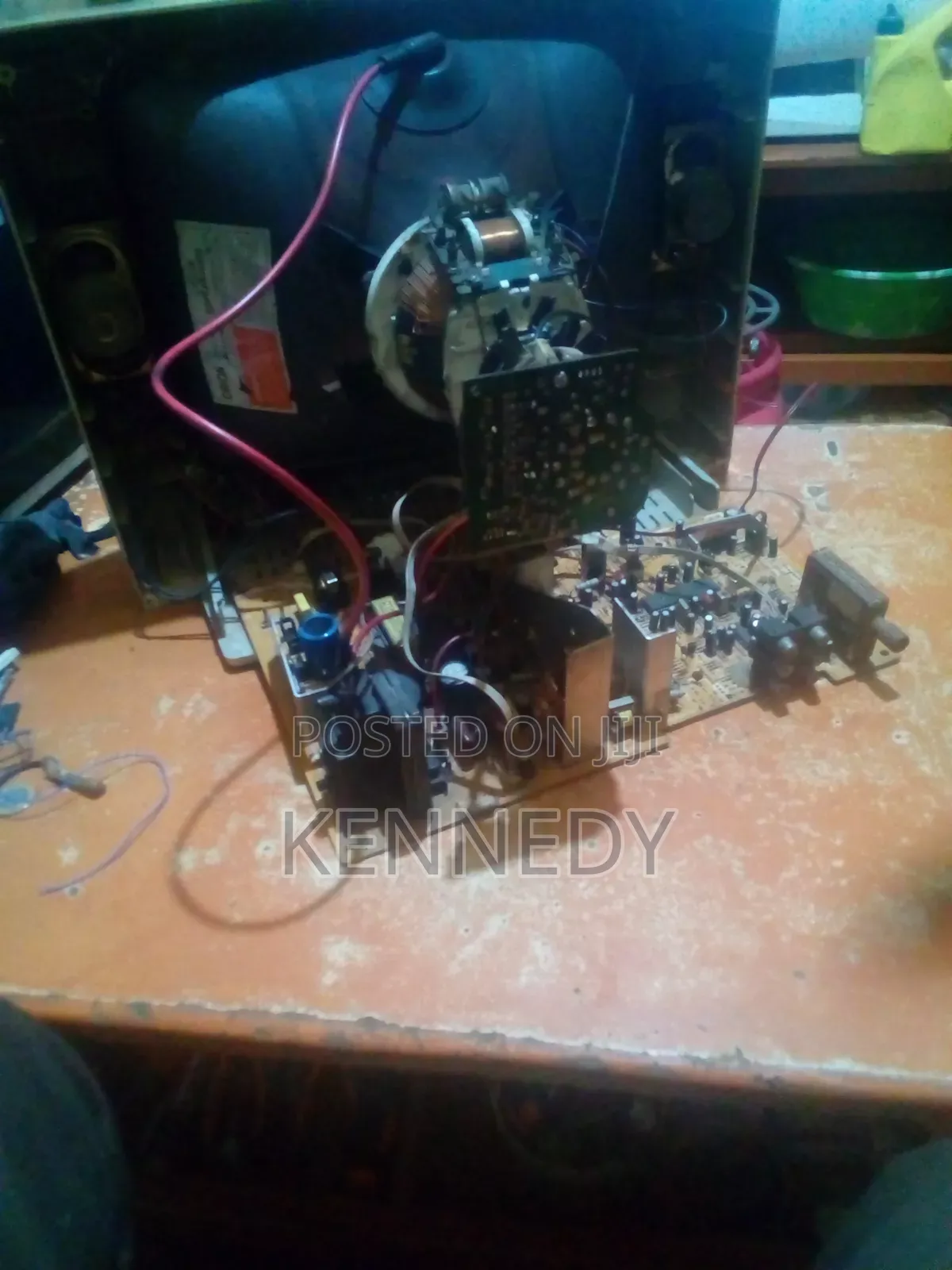Electronic Appliances Repair Technician