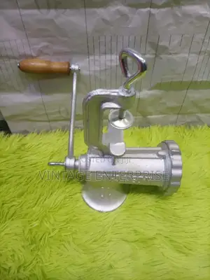 *Manual Meat Mincer 10' Inch*