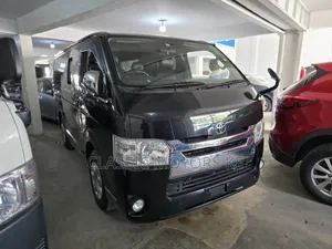 Toyota HiAce 2017 Black
