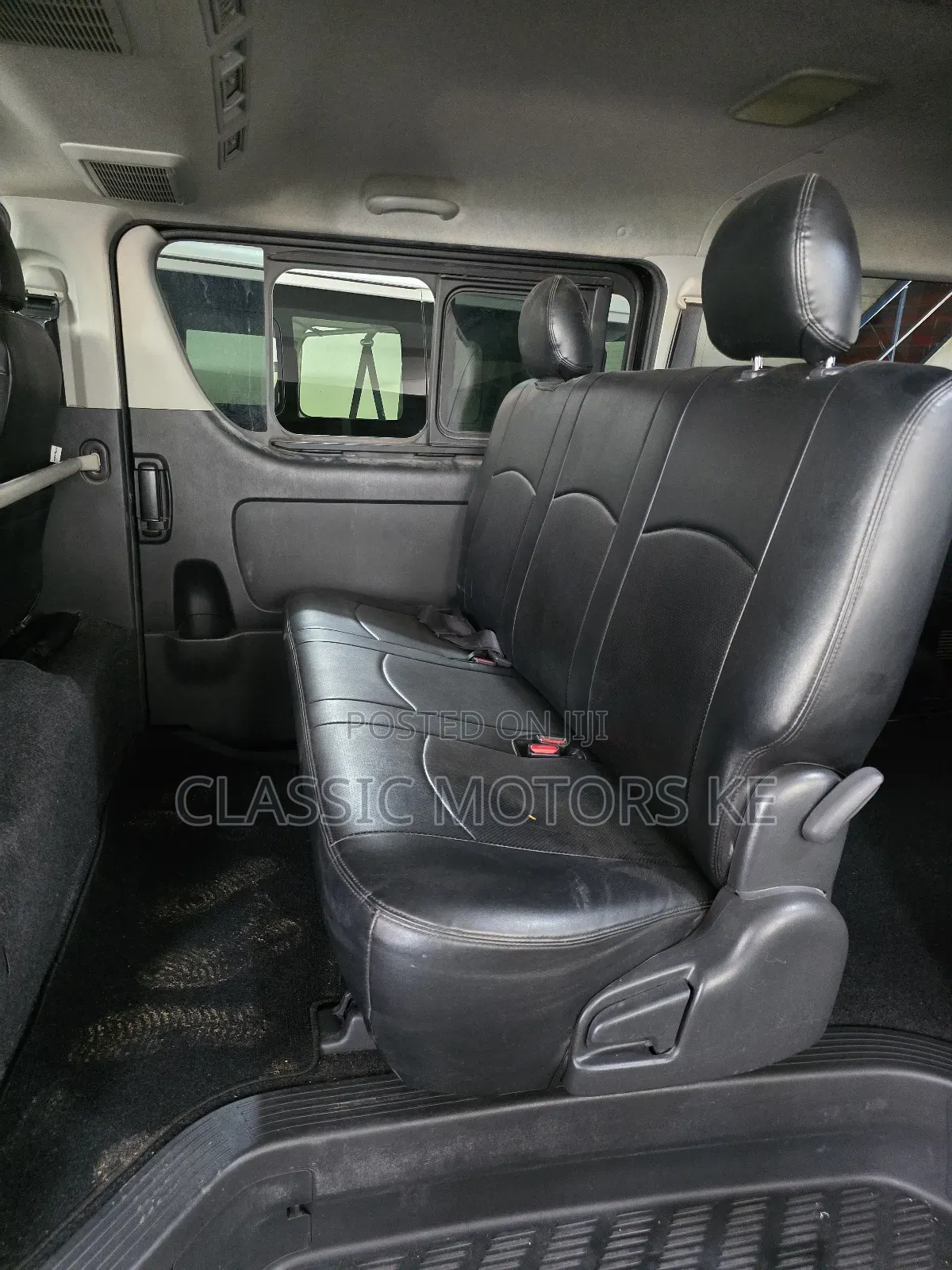 Toyota HiAce 2017 Black