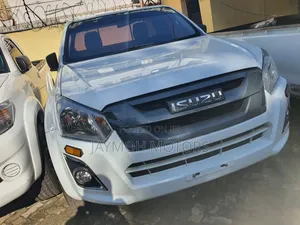 Isuzu D-MAX 2015 White