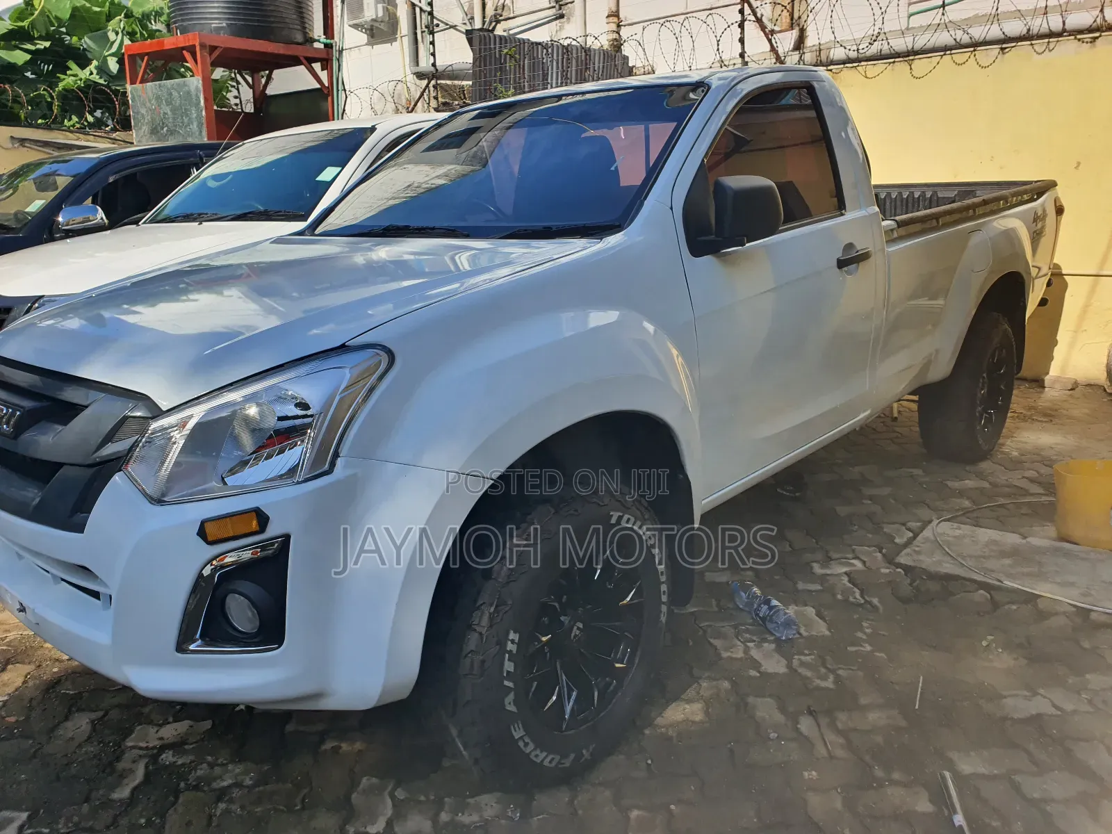 Isuzu D-MAX 2015 White