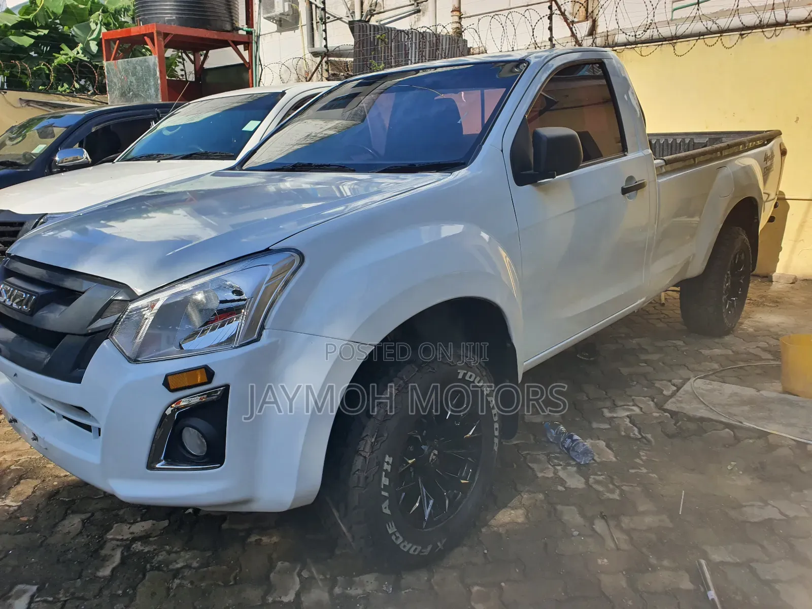 Isuzu D-MAX 2015 White