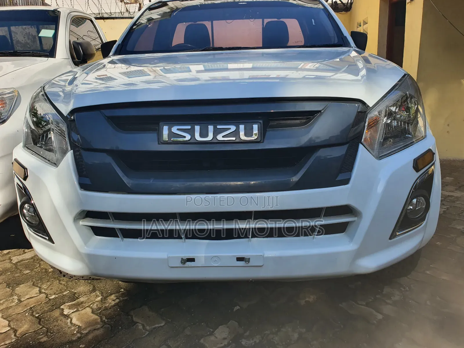 Isuzu D-MAX 2015 White