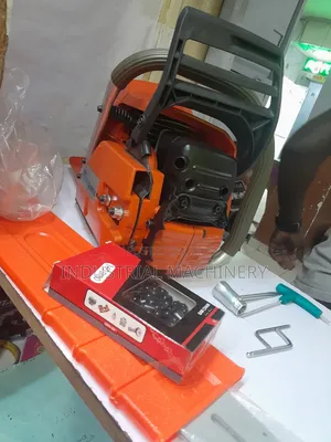Power Saw Machine Husquavana 365xp > Heavy Duty.