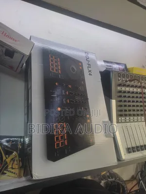 DDJ Flx4 Controller