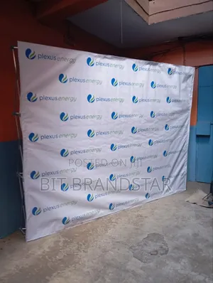 Media Banner Stand