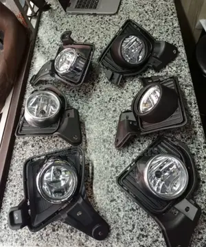 Foglights Toyota Hiace 7l/9l 2005-2015/Box