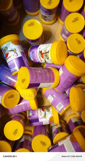 Fish Food Quality Flakes for All Fish