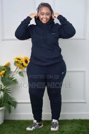 Warm Unisex Tracksuit (Nike)