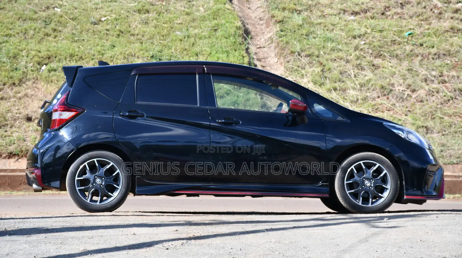 Nissan Note 2017 Black