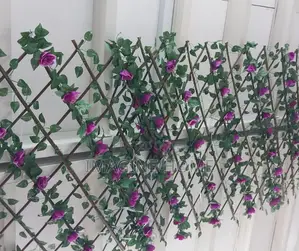 Beautiful Expandable/Stretchable Green Fence Decor