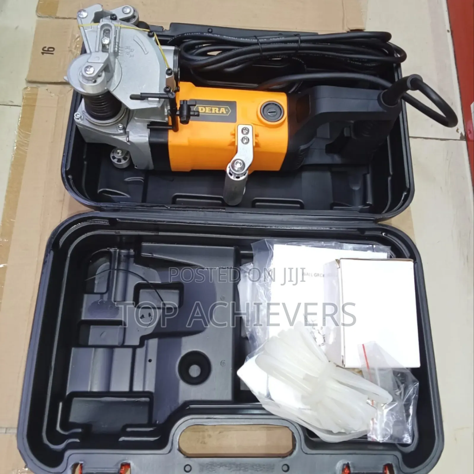 Dera 2500W Floor Wall Chaser Groove Cutting Machine