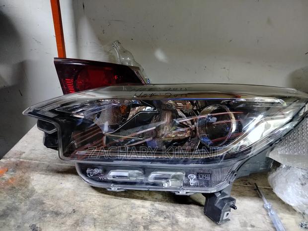 Nissan Note 2015 Headlight Zenon Inbuilt - thumbnail 2