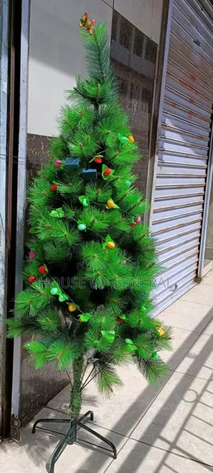 *Christmas *Pine Christmas Tree
*5ft