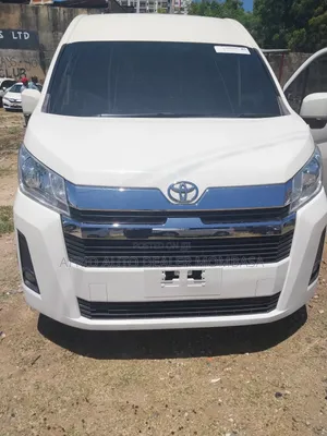 Toyota Grand HiAce 2019 White