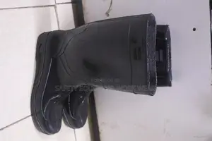 Black Light Rainy Gumboots