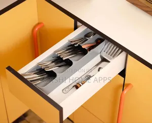 Compact Cutlery Organizer