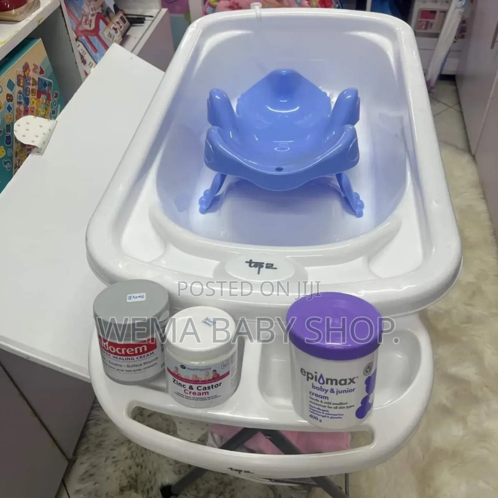 Baby Portable/Foldable Bath Station With a Changing Mat
