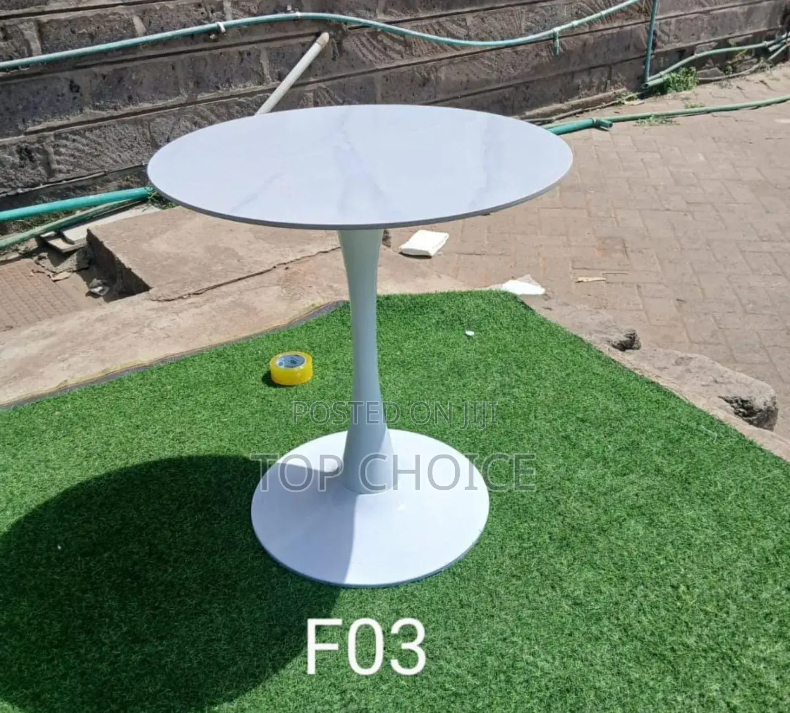 Round White Studio Stool (Meeting Table)