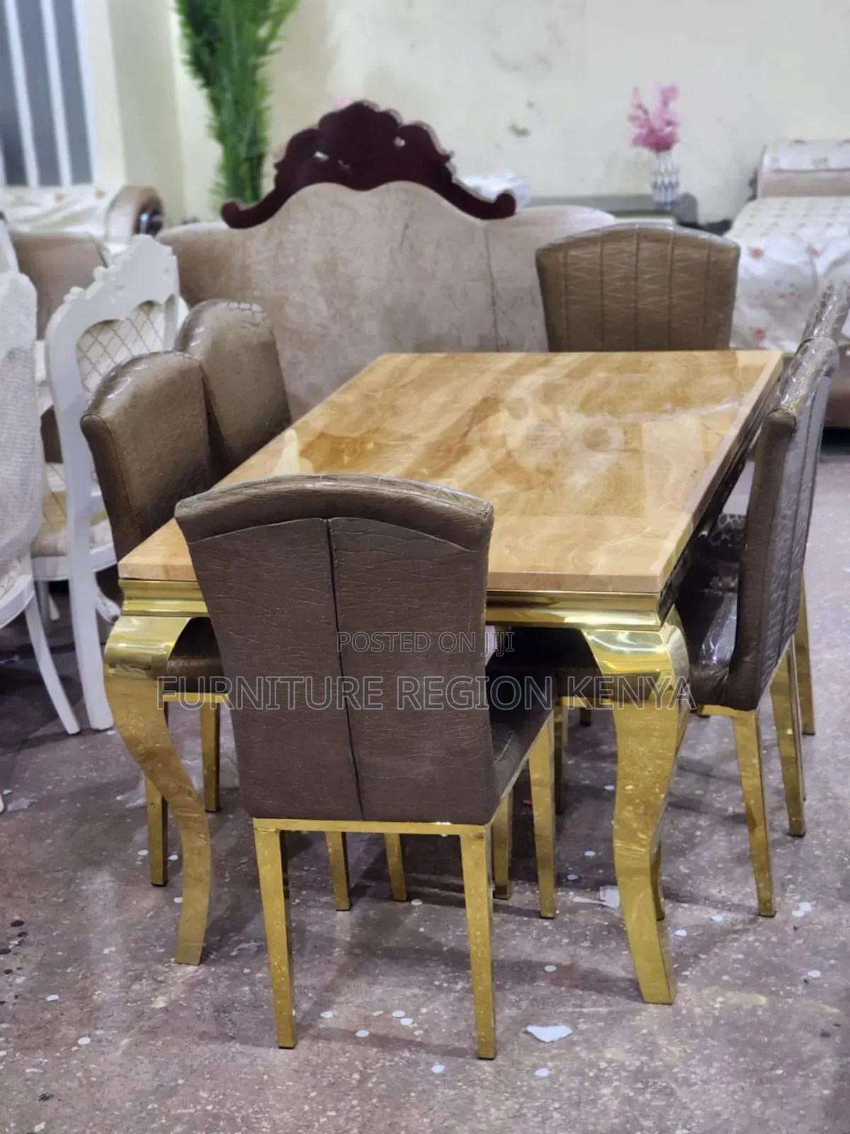 Marble Top Six Seater Dinning Table.