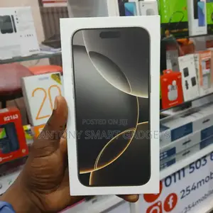 New Apple iPhone 16 Pro Max 256 GB Black