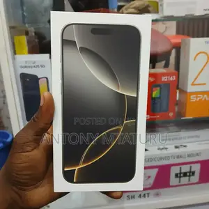 New Apple iPhone 16 Pro Max 256 GB Black